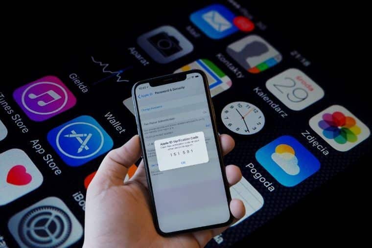 activation authentification deux facteurs iphone