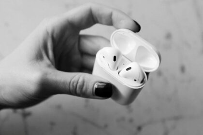 découvrez comment personnaliser vos AirPods en 2024.