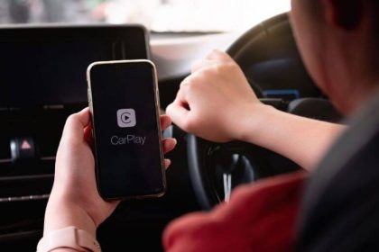 Découvrez 8 fonctionnalités époustouflantes à venir avec la nouvelle interface Apple CarPlay 2024.