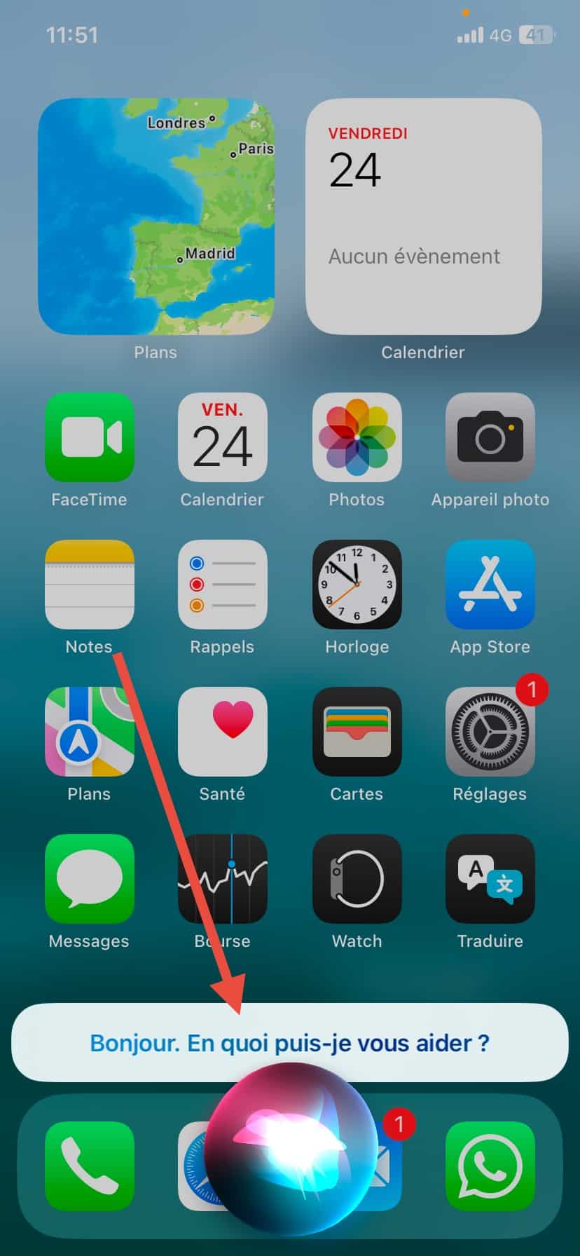Utilisez Siri
L’assistant vocal d’Apple simplifie grandement la recherche, mais il doit être activé.
Prononcez ensuite la phrase magique : « Dis Siri », mais vous pouvez aussi appuyer longuement sur le bouton latéral de votre mobile.