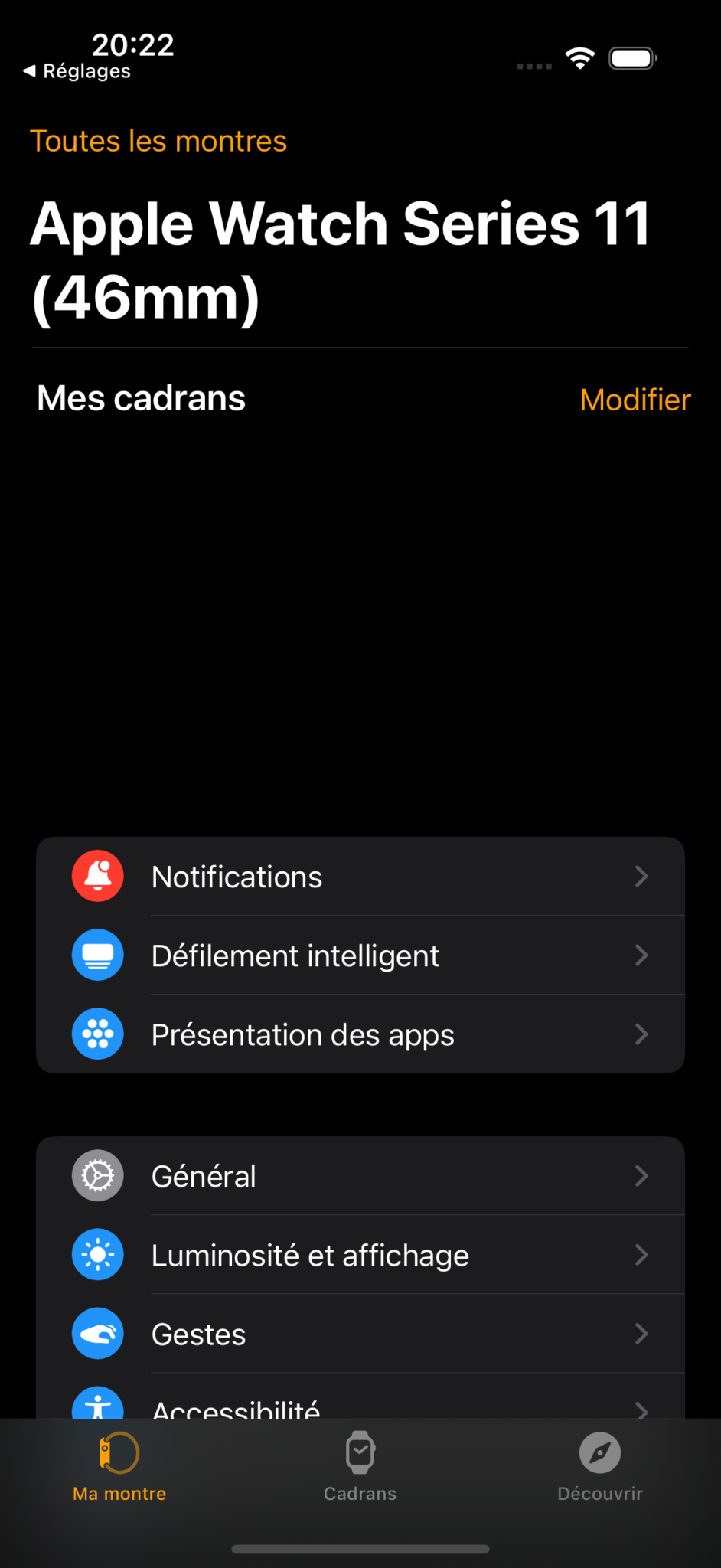 App Apple Watch sur iPhone - onglet Ma montre avec Notifications, Général, Luminosité et affichage