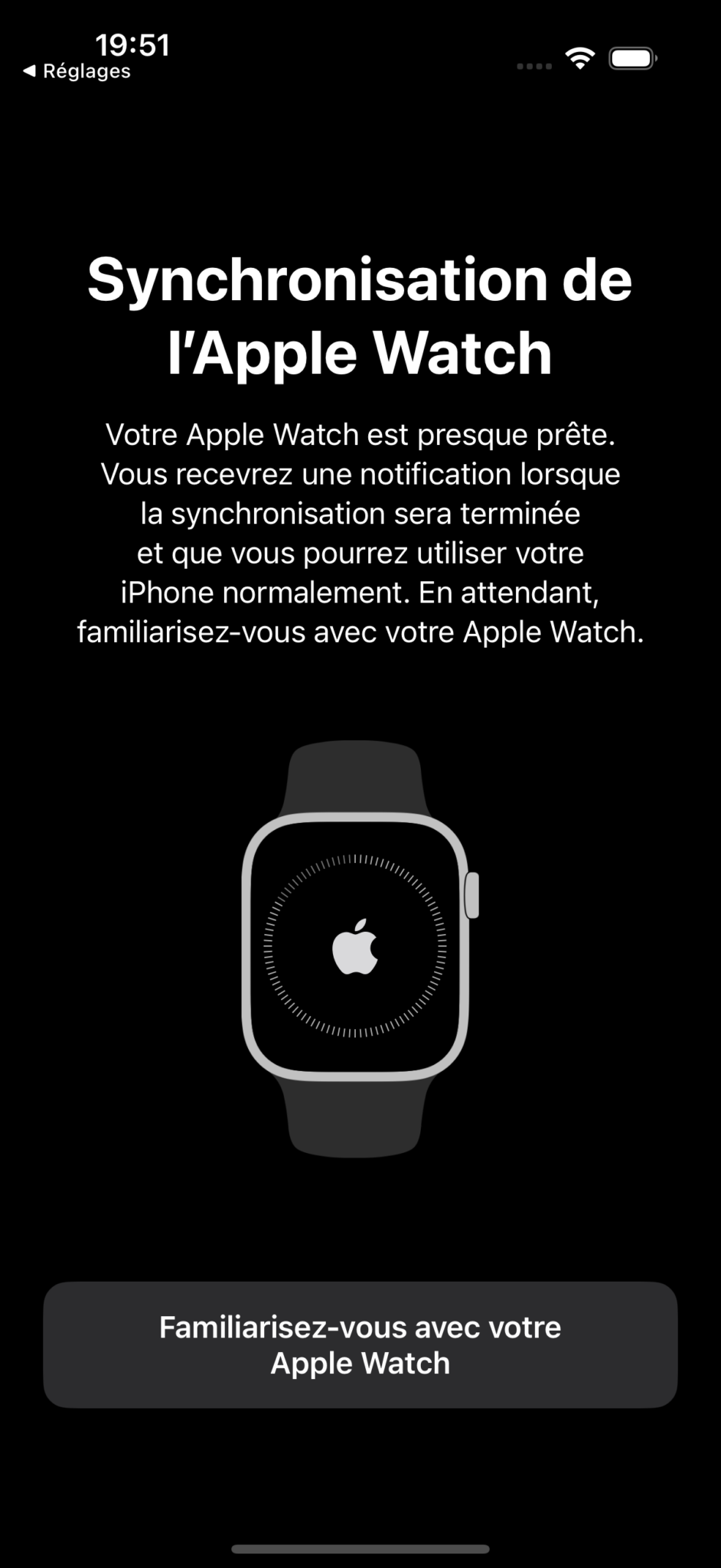iPhone affichant l'écran Synchronisation de l'Apple Watch - jumelage en cours